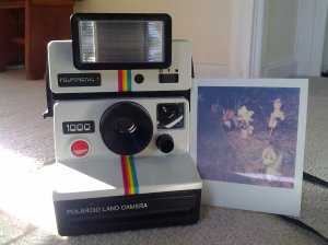 1305-polaroid-camera